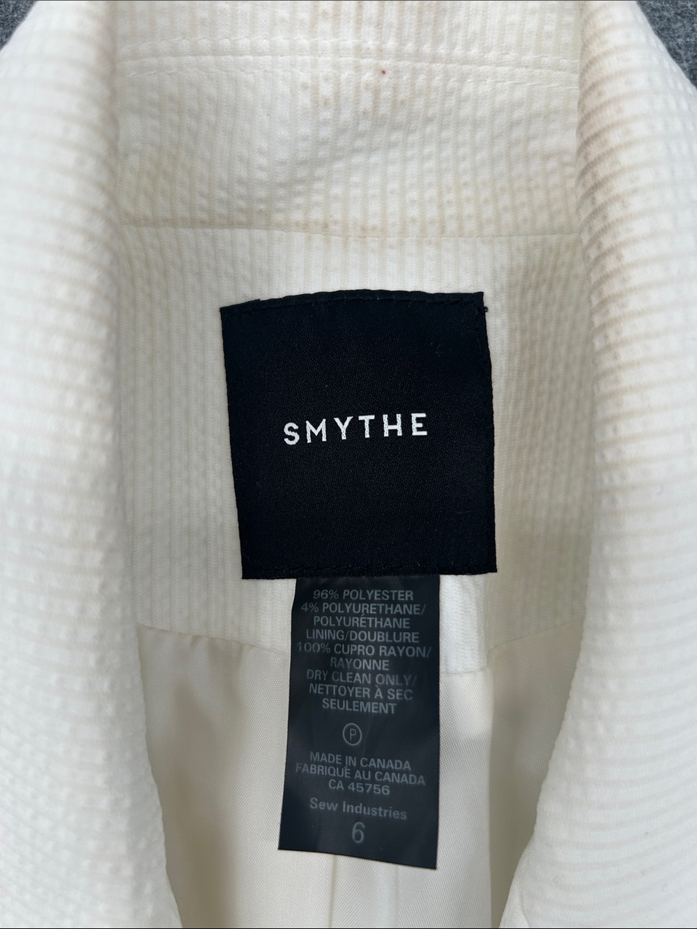 SMYTHE Ruched Blazer in White Seersucker Button Closure Size 6 - Picture 2 of 13